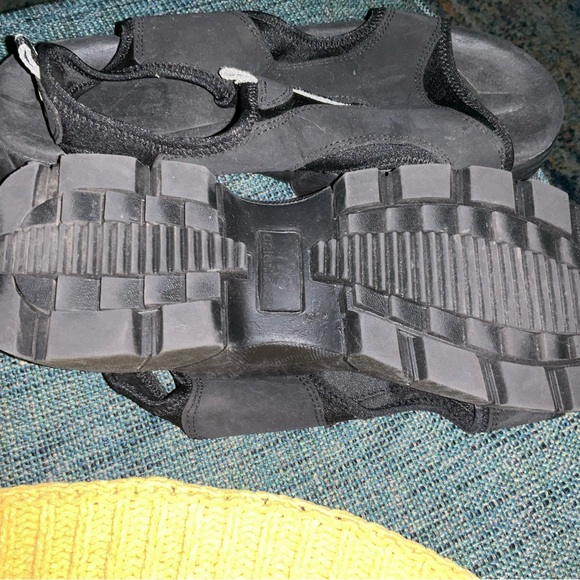 Back stretch sandals - Picture 2 of 2